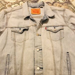 Womens XL Levi’s Jean Jacket
